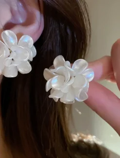 Discount 1 Pair Earrings For Women's Birthday Gift Prom Alloy Classic Petal Women Trendy Jewelry