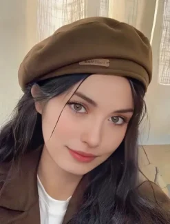 Discount 1pc Trendy Casual Brown British Beret With Letter Patched For Women Autumn Winter Painter Fedora Hat Women Hats