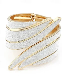 Women's Cuff Bracelet Retro Fashion Wings Fashion Statement Simple Elegant Holiday Alloy Bracelet Jewelry 1# / 2# / White For Party Evening Holiday Date Beach Festival Women Trendy Jewelry