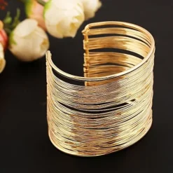 Online Women's Cuff Bracelet Wide Bangle Layered Simple Fashion European Alloy Bracelet Jewelry Silver / Gold For Daily Women Trendy Jewelry