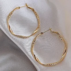 Clearance Women's Hoop Earrings Geometrical Precious Romantic Fashion Vintage French Sweet Earrings Jewelry For Party Gift Holiday Promise Festival 1 Pair Women Trendy Jewelry