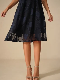 Discount Women's Knee Length Dress Chiffon Dress Elegant Casual Loose Fit Floral Short Sleeve Crew Neck Summer Women Cocktail Dress