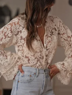 New Women's Lace Splicing Top Solid Color Stylish Casual Long Sleeve V Neck Regular Tops Daily Lace Patchwork Summer Spring Women Lace Tops