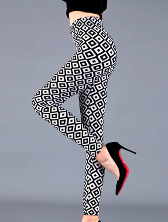 Outlet Women's Leggings Fashion Streetwear Full Length Mid Waist Geometric Striped Elastic Waist Print Breathability Comfortable Micro-elastic Outdoor Street Daily Black and white stripes black vertical Women Leggings