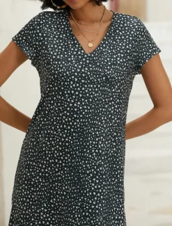 Discount Women's Mini Dress Casual Dress Floral Dress Summer Dress Print Dress Active Fashion Streetwear Outdoor Vacation Daily Regular Fit Floral Ditsy Floral Short Sleeve V Neck Black Wine Summer Spring Women T Shirt Dresses