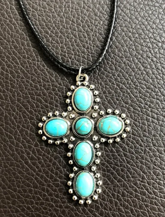 Discount Women's necklace Vintage Outdoor Butterfly Necklaces Women Trendy Jewelry