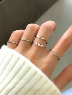 Online Women's Rings Fashion Outdoor Geometry Ring Women Trendy Jewelry