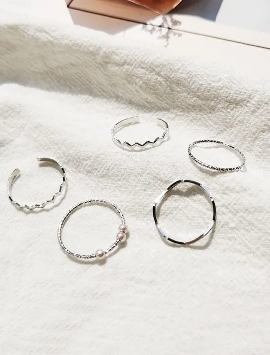 Online Women's Rings Fashion Outdoor Geometry Ring Women Trendy Jewelry