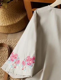 Women's Shirt Boho Shirt Linen-Inspired Shirts Dressy Tops Solid Color Floral Casual Boho 3/4 Length Sleeve Elbow Sleeve Bell Sleeve V Neck Long Tops Vacation Party Daily Embroidered Autumn Women Shirts