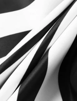 Women's Swimsuits One-Piece Tummy Control Bathing Suits Geometric Vertical Stripe Print Scoop Neck Sleeveless Sporty Swimsuits Black White Summer Beach Poolside Fashion Swimsuit Women One-Pieces