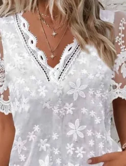 Hot Women's Elegant Lace Tops Eyelet Blouse Casual Solid Color Regular Tops Short Sleeve V Neck Lace Patchwork Regular Fit Daily Romantic Petite Tops Summer Holiday Wear Women Lace Tops